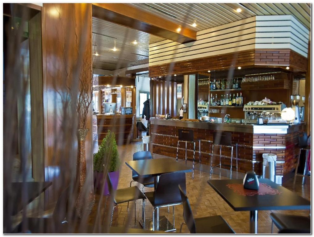 تشيرينيولا Hotel Veronese المظهر الخارجي الصورة