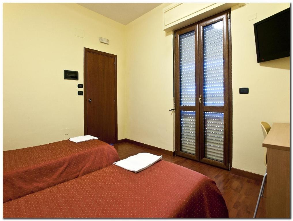 تشيرينيولا Hotel Veronese المظهر الخارجي الصورة
