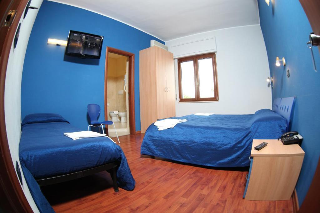 تشيرينيولا Hotel Veronese الغرفة الصورة